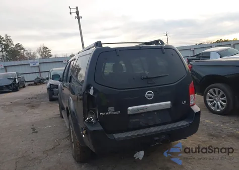 2006 Nissan Pathfinder Le z USA, uszkodzony, nr VIN 5N1AR18U66C609944